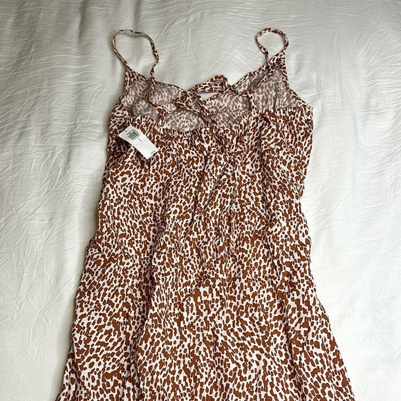 Leopard Print Sleeveless Dress - Picture 5 of 8